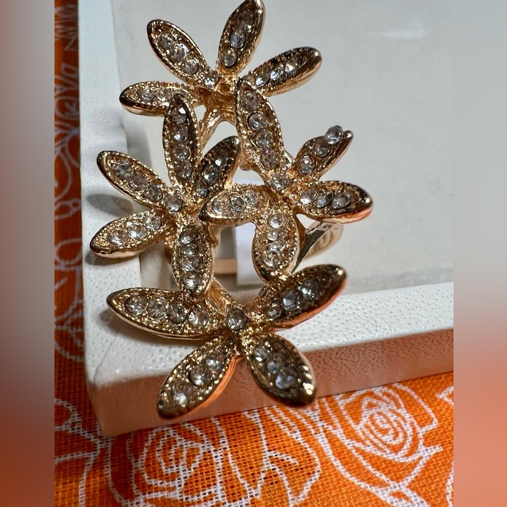 Gold Crystal Flower Ring